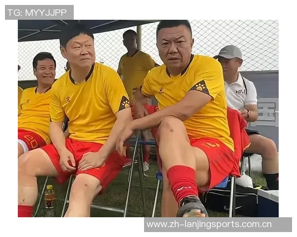 足球明星身上的伤疤故事与图案解析揭秘他们不为人知的奋斗历程